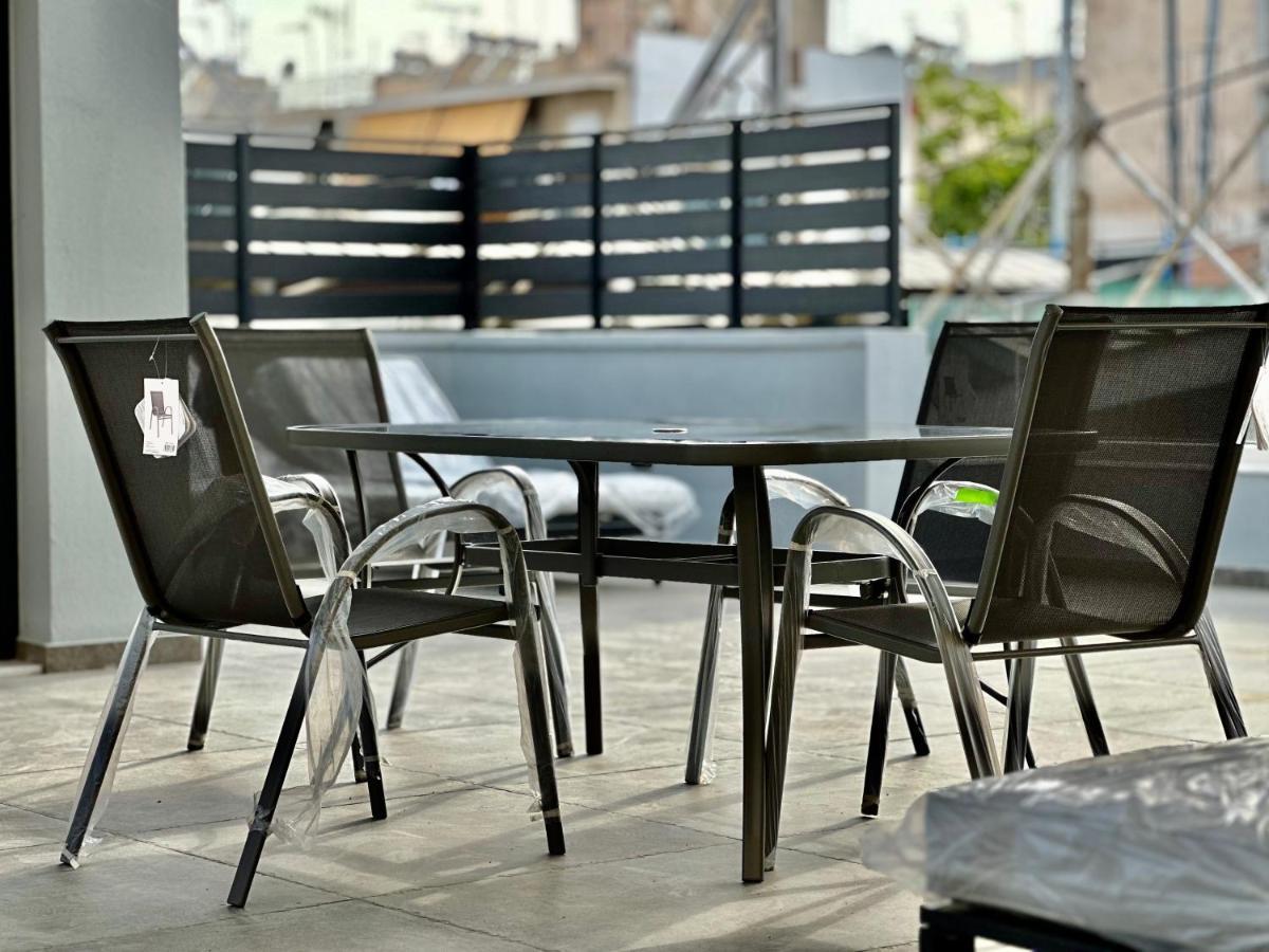 T&T Luxury Apartments - Rooftop Jacuzzi Athén Kültér fotó